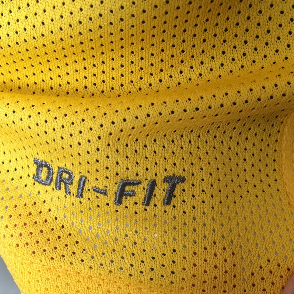 Brasil Home Jersey-OPEN TO OFFERS!😊💵💵 - Picture 9 of 11